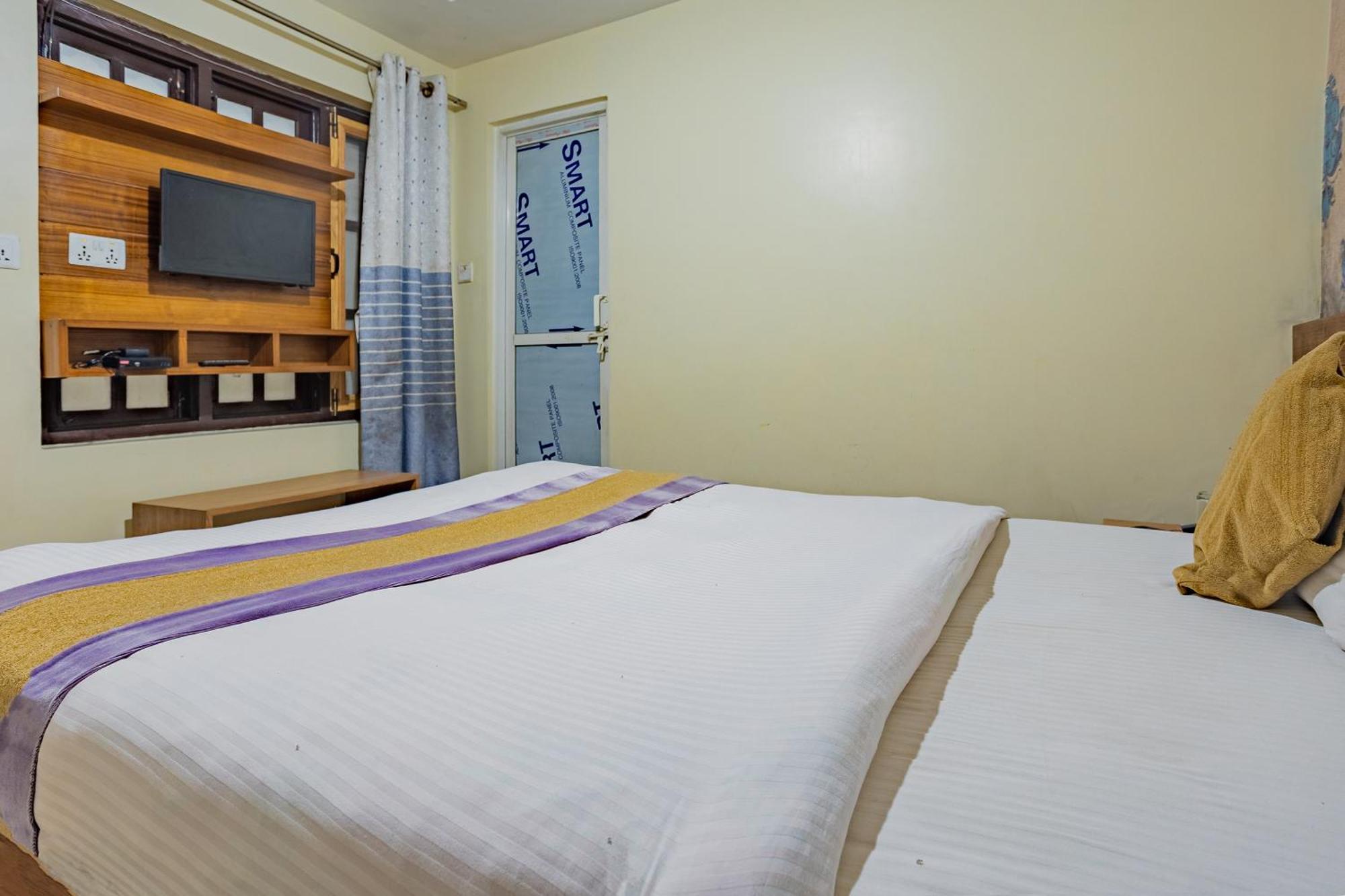 Oyo 821 Hotel Gauri Kathmandu Luaran gambar
