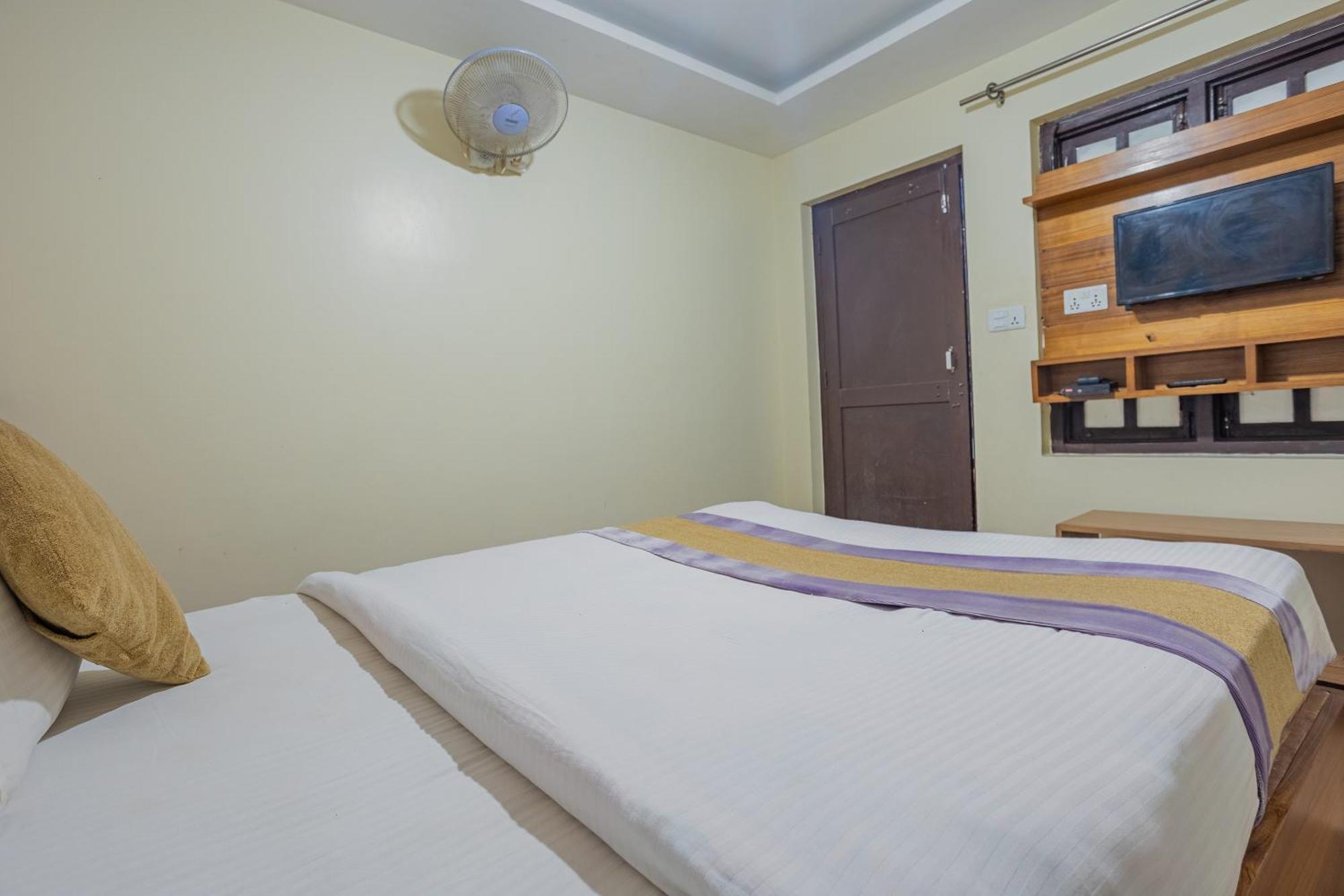 Oyo 821 Hotel Gauri Kathmandu Luaran gambar