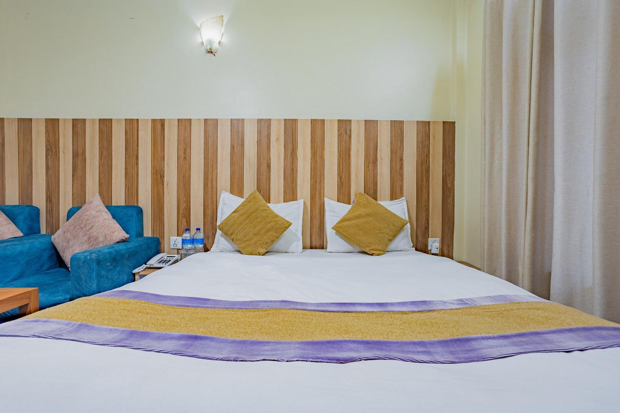 Oyo 821 Hotel Gauri Kathmandu Luaran gambar